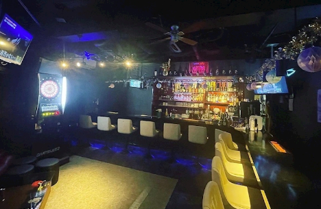 Girls Bar J （ガールズバー ジェイ）